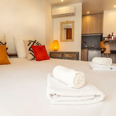 Tres Jolie Au Pied Du Suquet Apartmán *