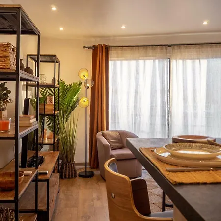 Tres Jolie Au Pied Du Suquet *